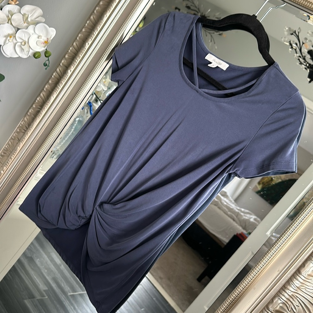 Active USA size small
